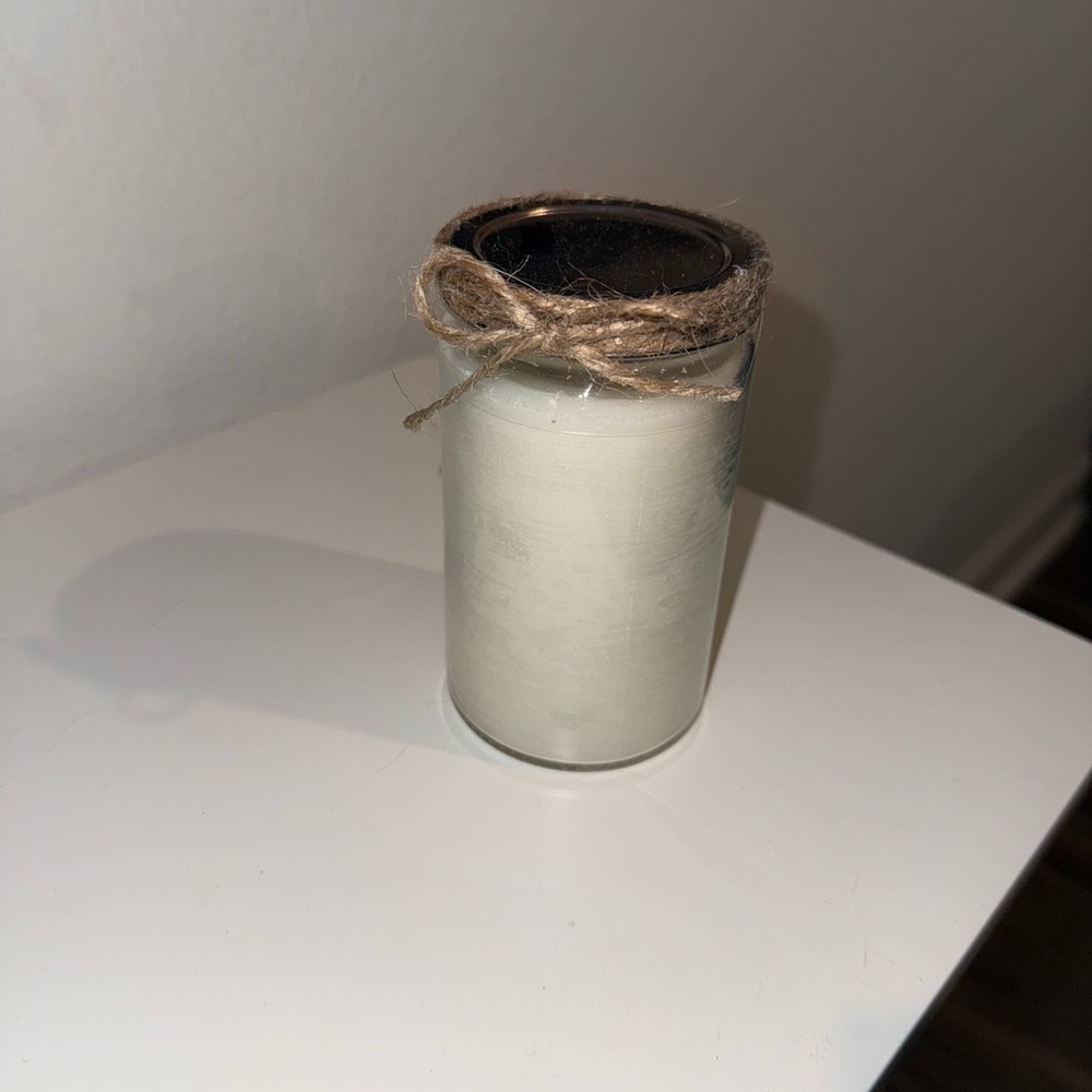 Rustic Boho Candle - Eucalyptus & Lavender - Picture 3 of 3